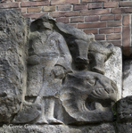 Het Oosten: man met schop, karbouw, tijger.
              <br/>
              Corrie Groen- Pickhard, 2015-05-08